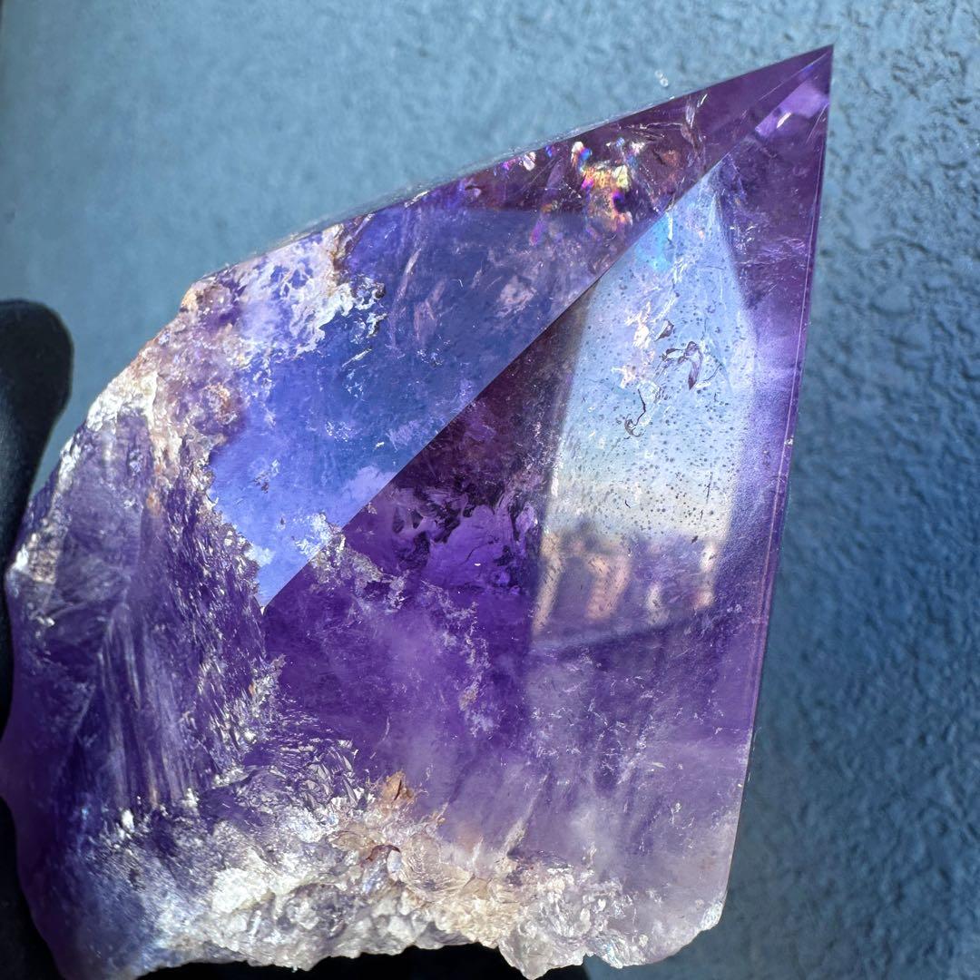 絶品☆極上の逸品❗️レインボー☆ボリビア産アメジストポイント パワー原石A1596