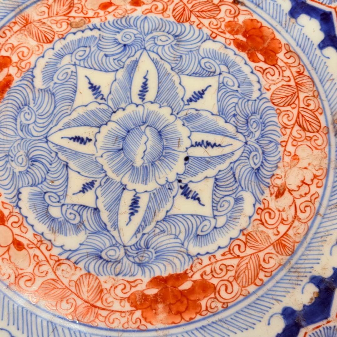 古伊万里　大明成化年製　極細密技巧　亀甲文　直径35.5㎝　赤絵　納め箱付