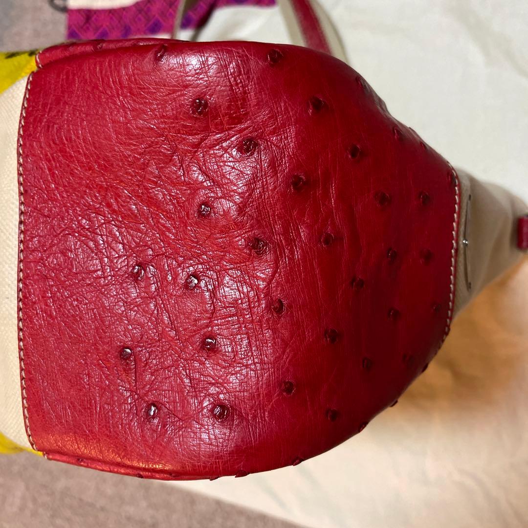 プラダ、美品 キャンパスオストリッチ ビッグトートバック