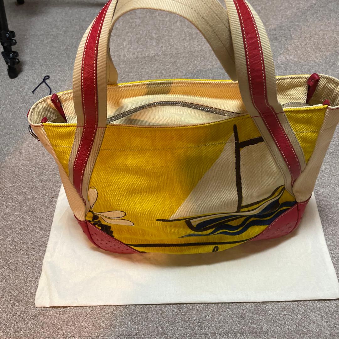 プラダ、美品 キャンパスオストリッチ ビッグトートバック