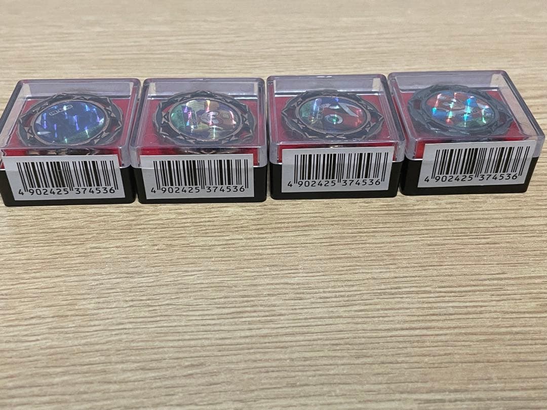 【美品】【未開封】ロックマン5 キャラコバッチ 4種セット