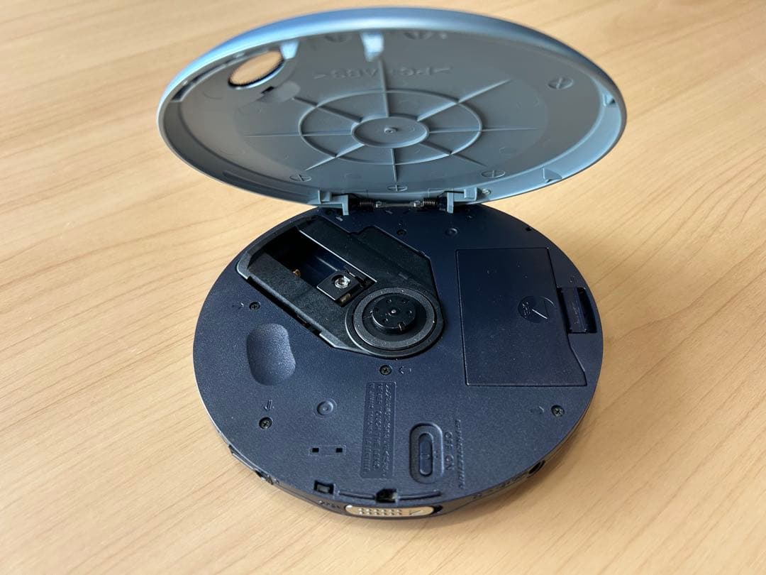 SONY ソニー　CDウォークマン D-EJ775 CD プレイヤー