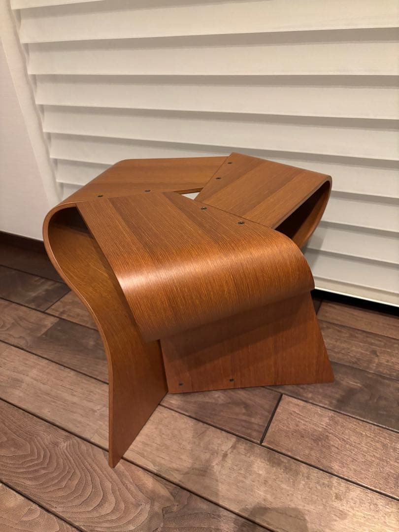 マッシュルームスツール　天童木工
