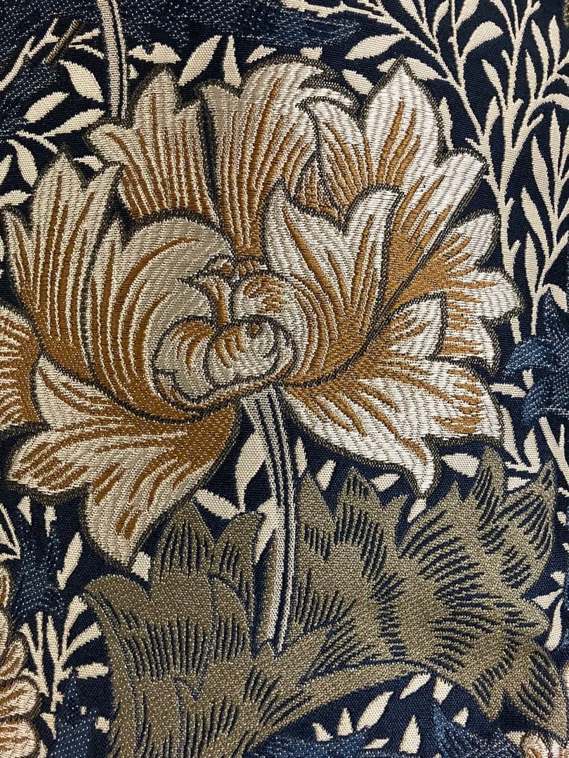 ウィリアムモリス　クリッサムティマム　川島織物のジャガード織　とても大きなバック