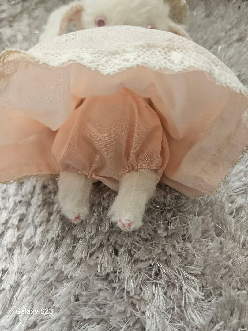 オカザキ ハルミさん、ウサギのテディベア