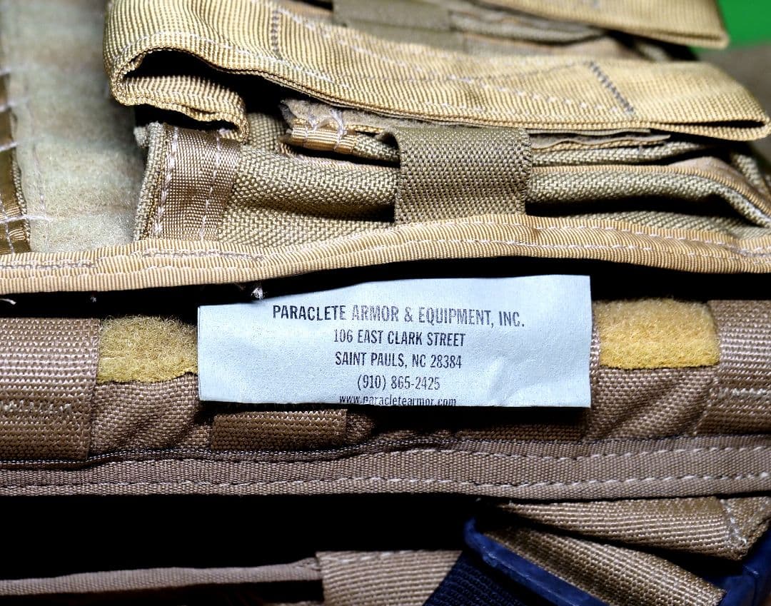 タクティカルベスト(ダイヤモンドバック実物)プレートキャリア(弾倉は含みません)