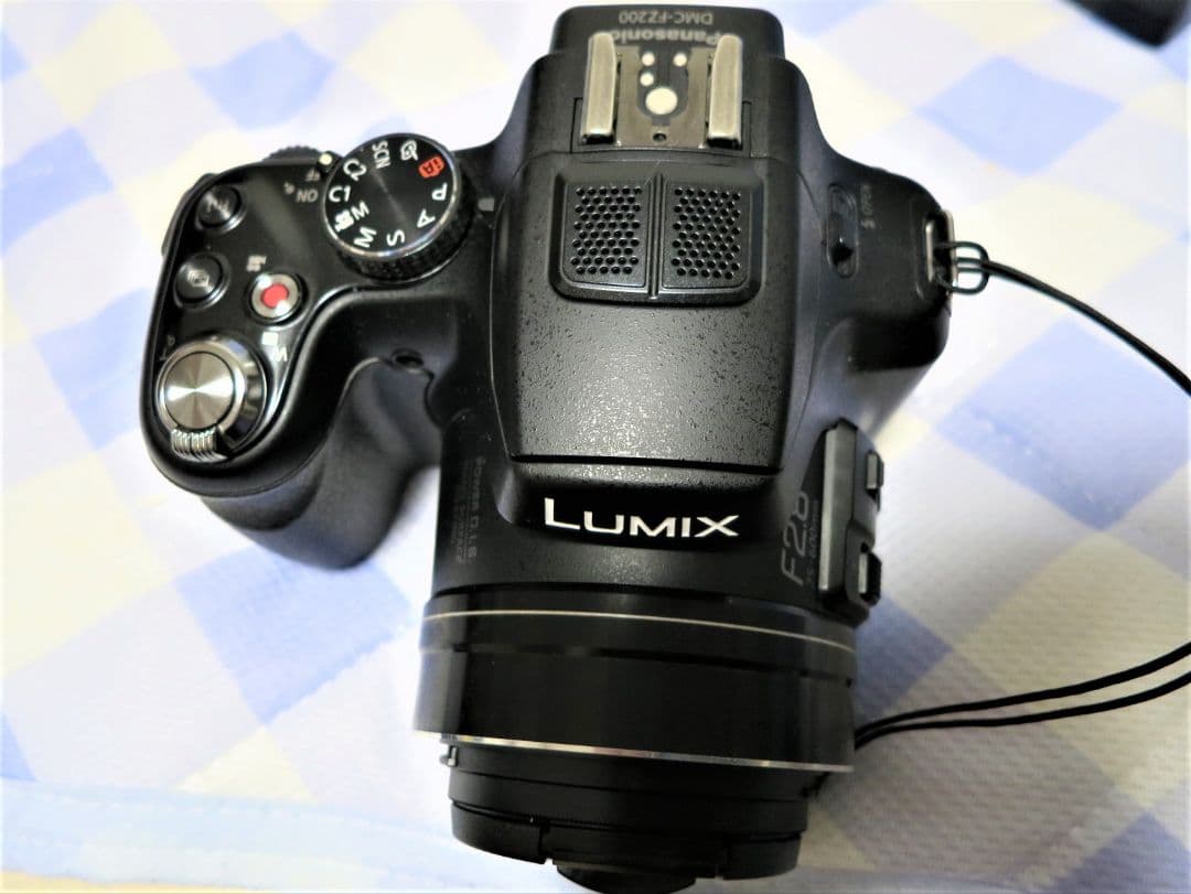 LUMIX FZ200 デジタル一眼レフカメラ