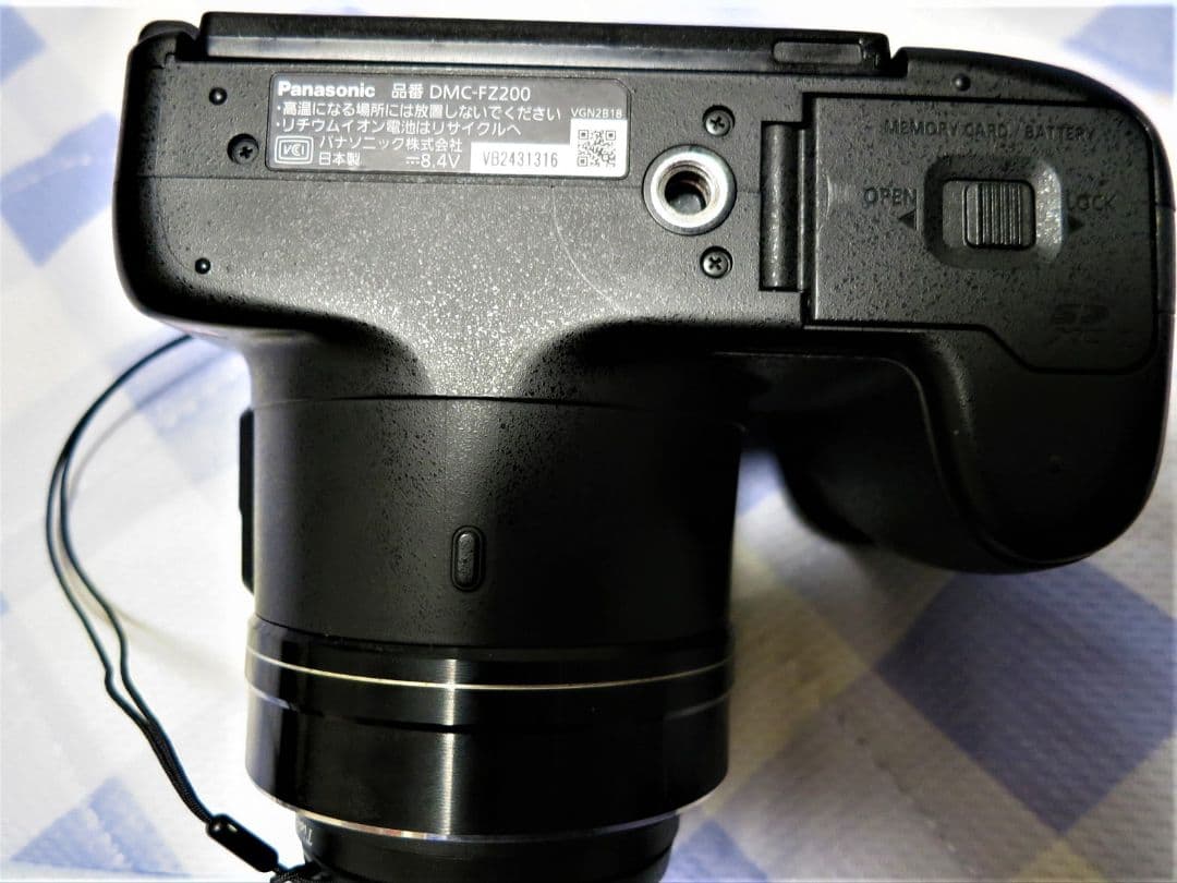 LUMIX FZ200 デジタル一眼レフカメラ