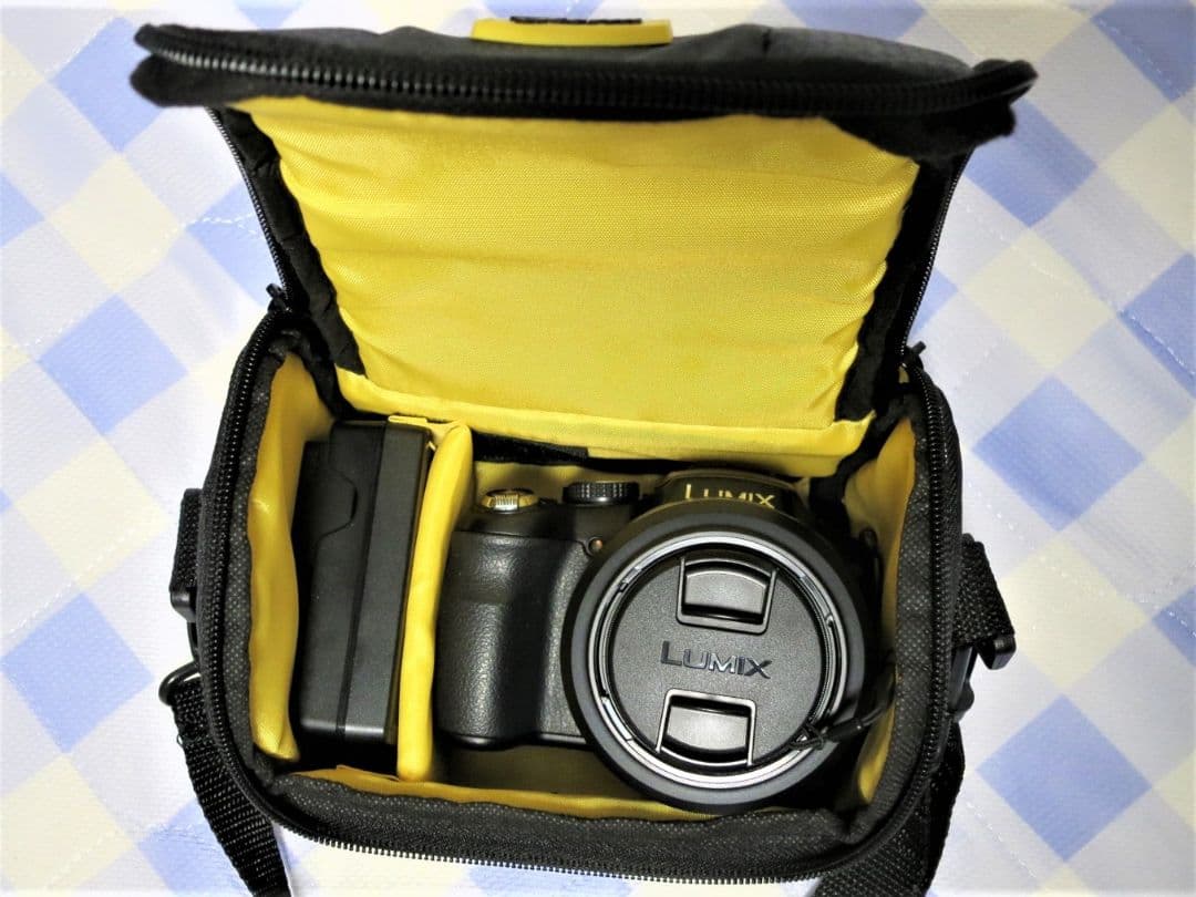 LUMIX FZ200 デジタル一眼レフカメラ