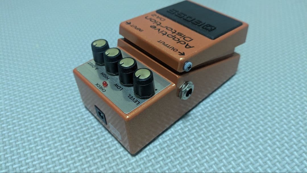 ギター boss DA-2 Adaptive Distortion