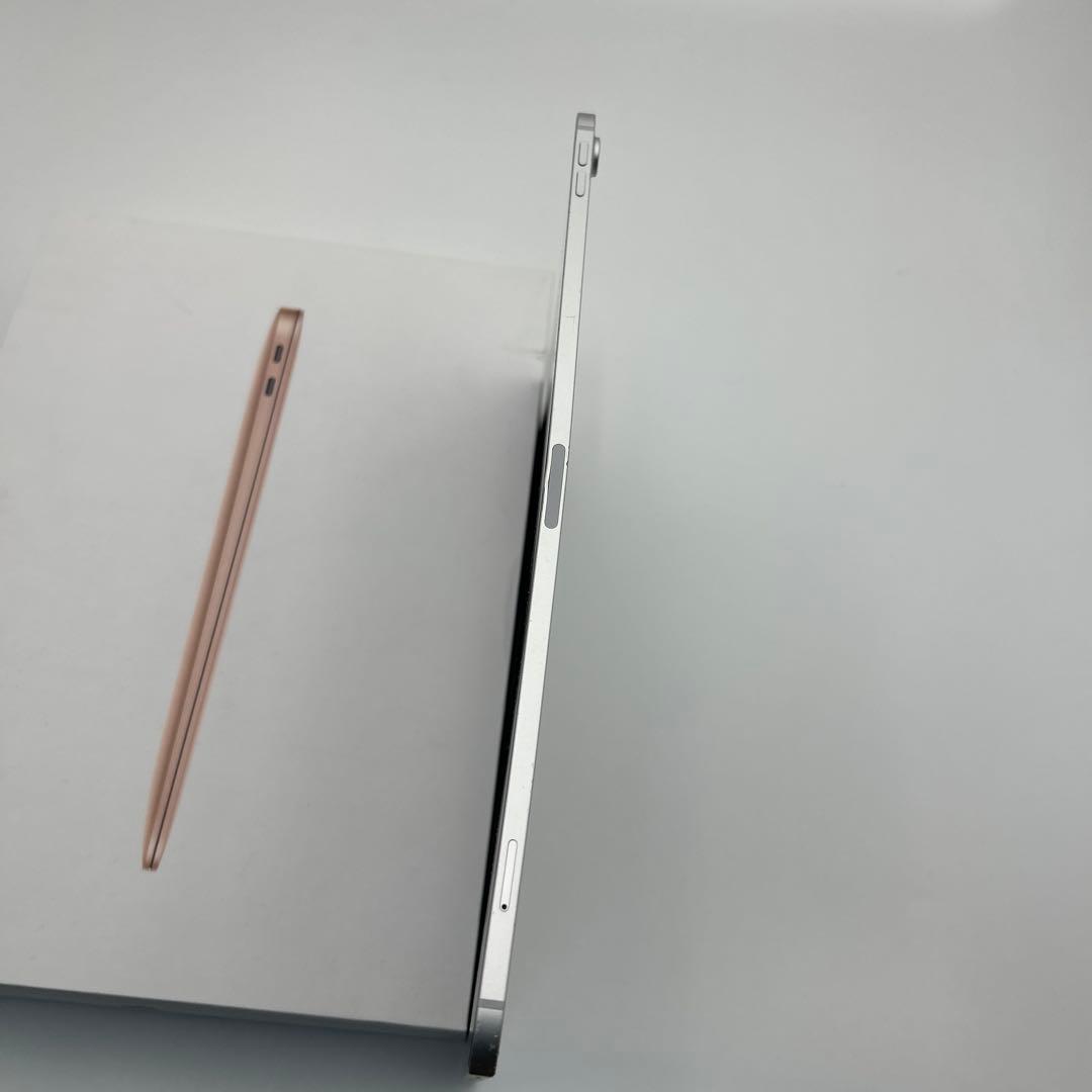 iPad Pro 12.9インチ　第3世代　64GB セルラーモデル　割れなし