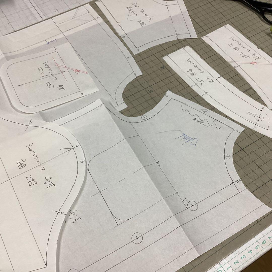 a60301 型紙用紙40番91cm巾50m　4本　新品パターン用紙