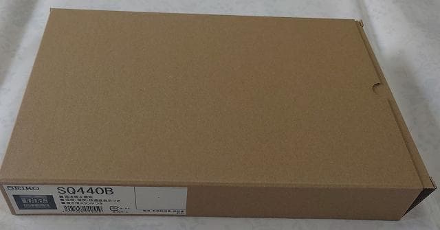 セイコー電波置掛時計 SQ440B　木目模様で薄型設計 新品