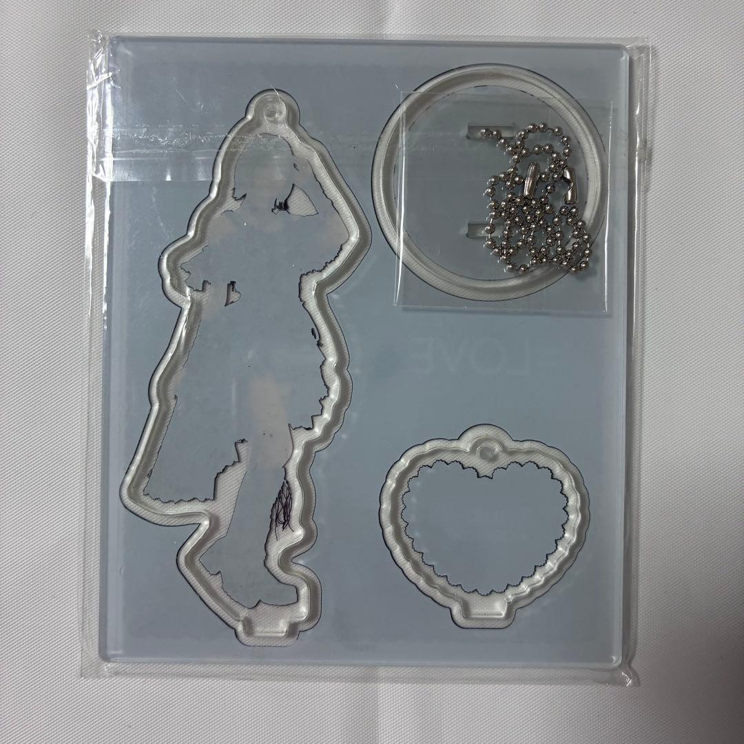 イコラブ ＝LOVE 野口衣織　黒衣装　アクリルスタンド　 アクスタ