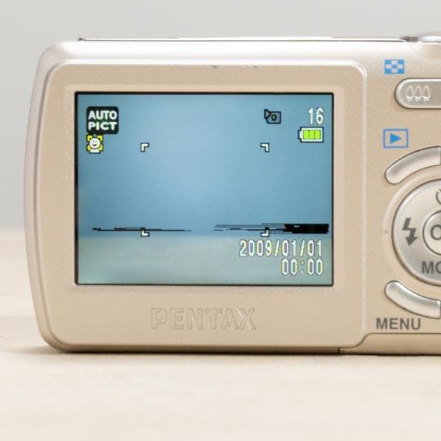 【単3電池で動く平成レトロなコンデジ】PENTAX optio E70