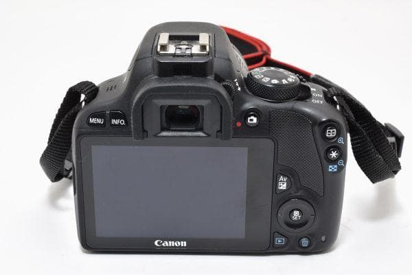 キャノン Canon EOS Kiss X7レンズキット《ショット数7120回》