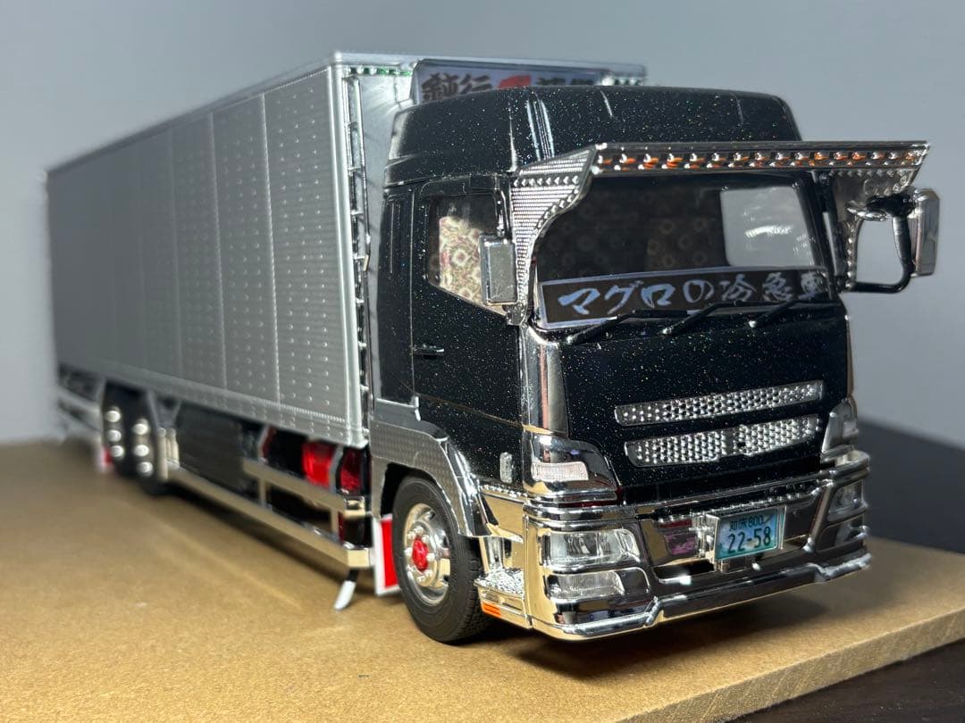 1/32 アオシマデコトラ　ヘビーフレイト　三菱ふそうスーパーグレート　完成品