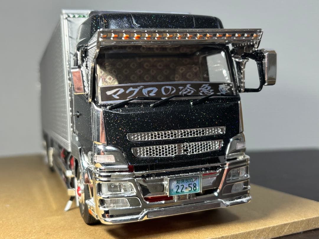 1/32 アオシマデコトラ　ヘビーフレイト　三菱ふそうスーパーグレート　完成品