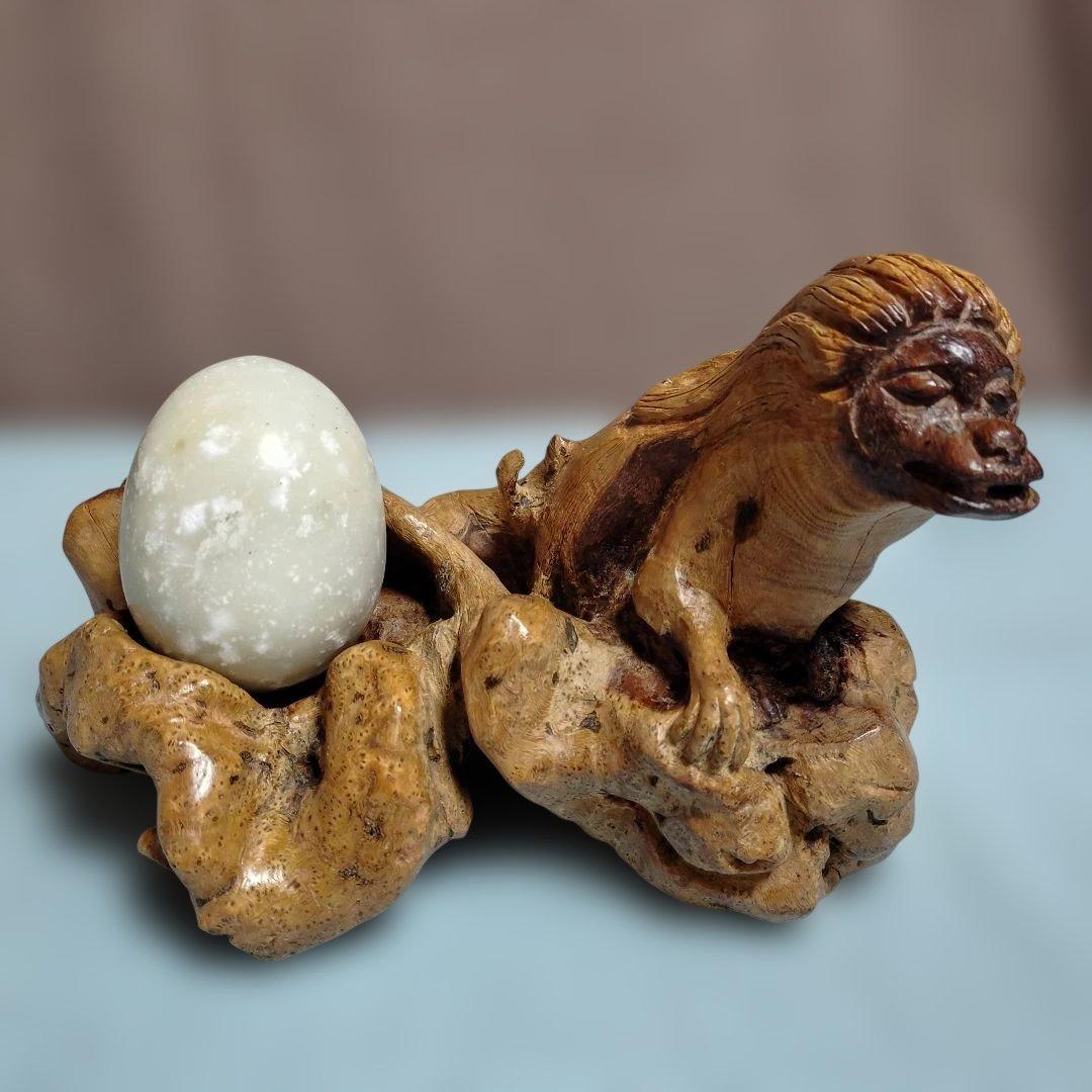 中国製木根っ子造形獅子型小物入れ+おまけ白石卵(エッグ) 縁起物・アンティーク