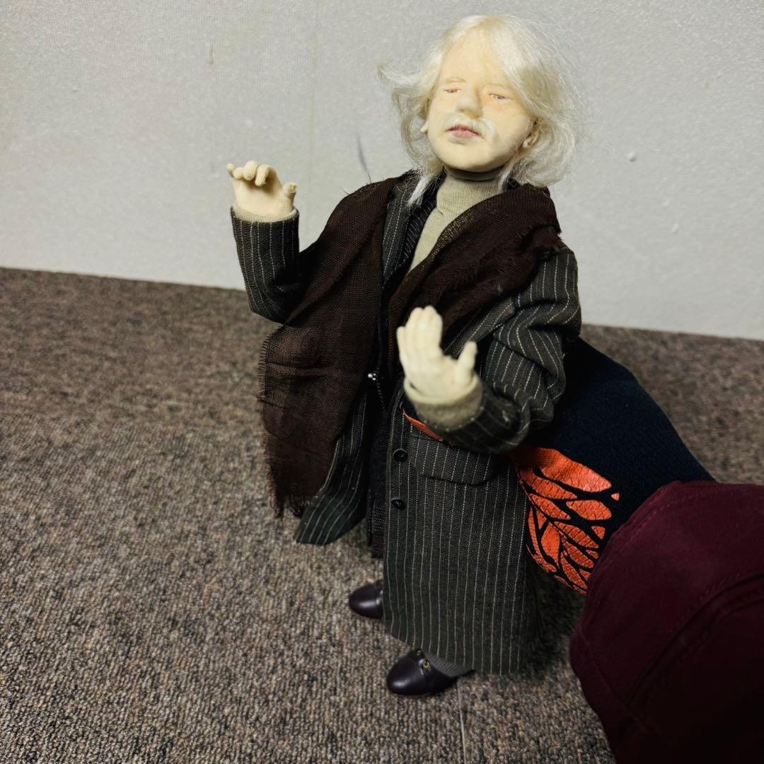 D33アンティーク品✨バイオリン ミニチュア フィギュア 置き物