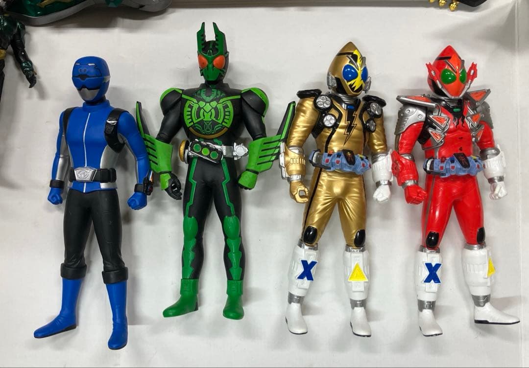 仮面ライダー 戦隊 ウルトラマンソフビ 人形 120体以上 大量 響鬼 オーズ