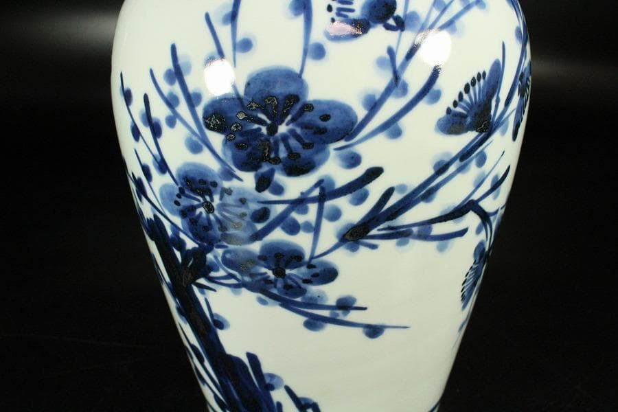 近藤潤 染付 梅絵 花瓶 共箱 栞 未使用(K-A233)