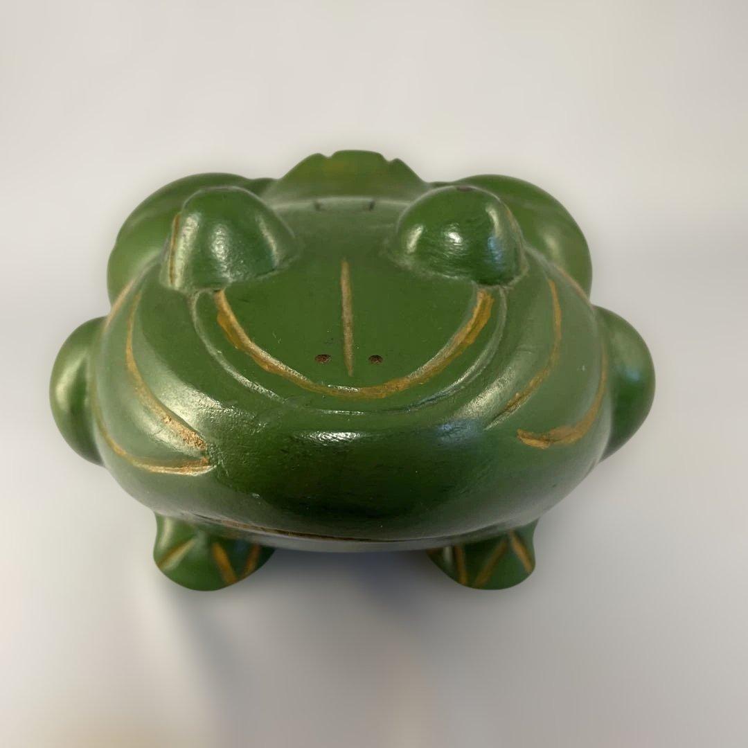 【ヴィンテージ】カエルの木彫り 一木造　小物入れ オブジェ（ハンドメイド）