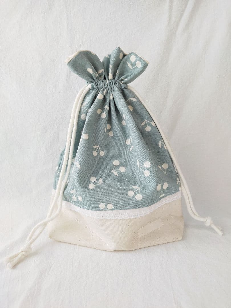 さくらんぼの入園入学セットハンドメイド　通園バッグ　上靴袋　給食袋　着替え袋　青