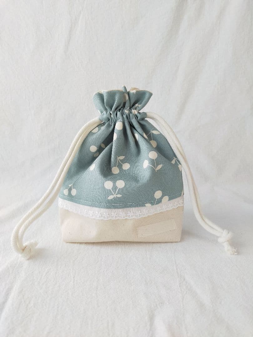 さくらんぼの入園入学セットハンドメイド　通園バッグ　上靴袋　給食袋　着替え袋　青