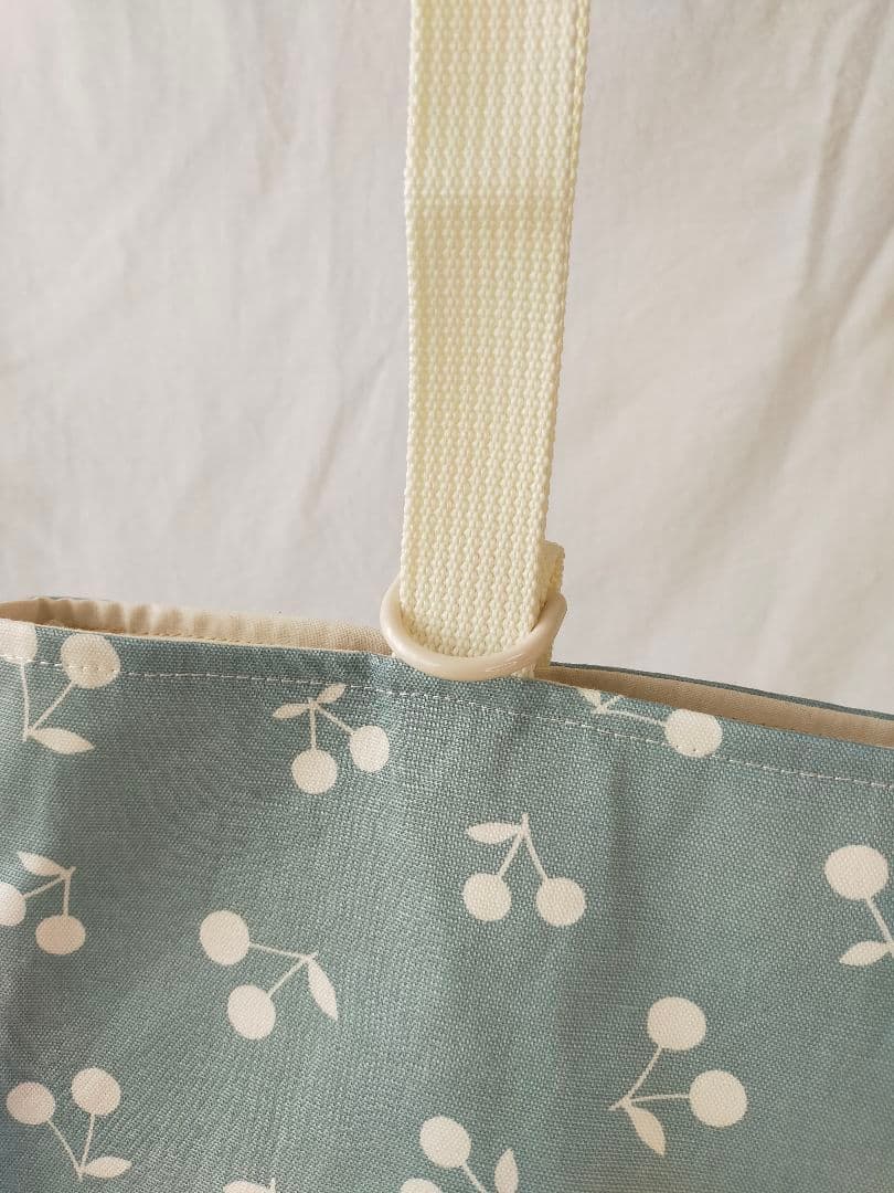 さくらんぼの入園入学セットハンドメイド　通園バッグ　上靴袋　給食袋　着替え袋　青