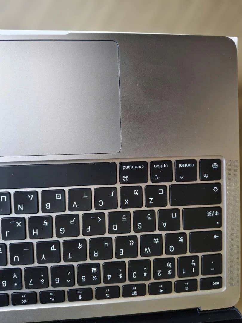 MacBook Air M1/2020/13.3インチ/256GB/8GB 美品