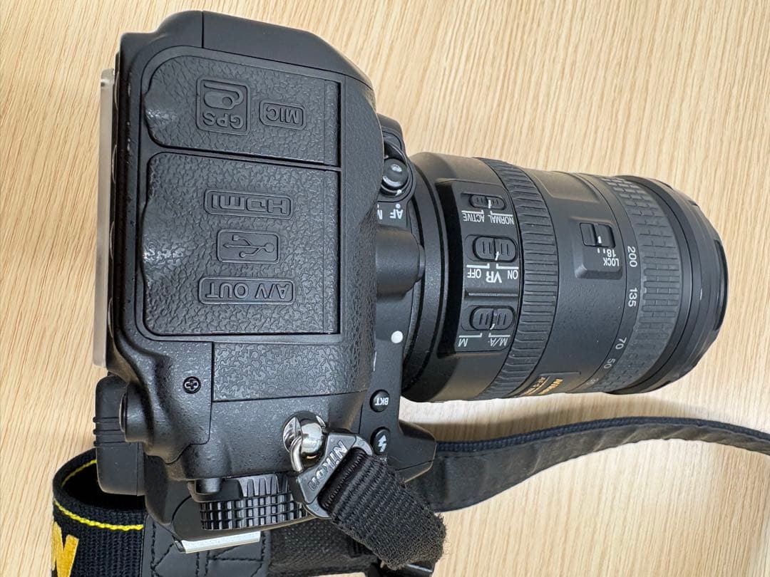 Nikon D7000 レンズ付 動作良好