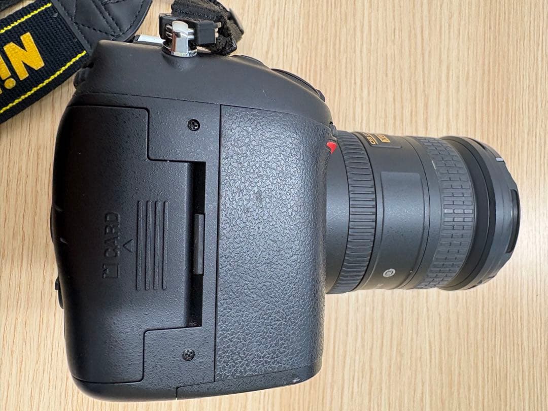 Nikon D7000 レンズ付 動作良好