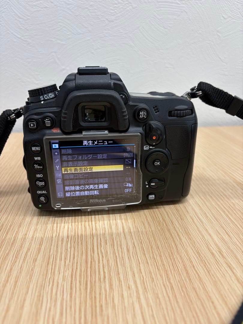 Nikon D7000 レンズ付 動作良好