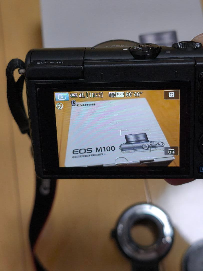 Canon EOS M100 ミラーレス一眼 22mm 18-150mm セット