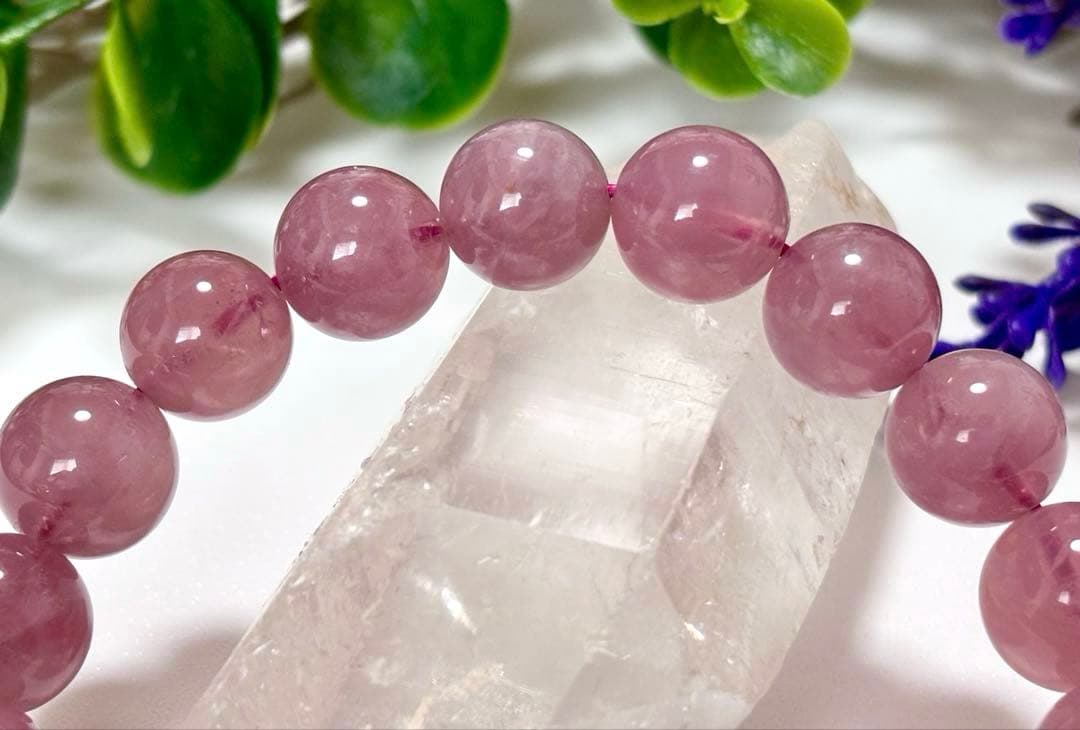 究極品質　愛と安らぎを象徴する宝石　幻のロイヤルパープルスターローズクォーツ