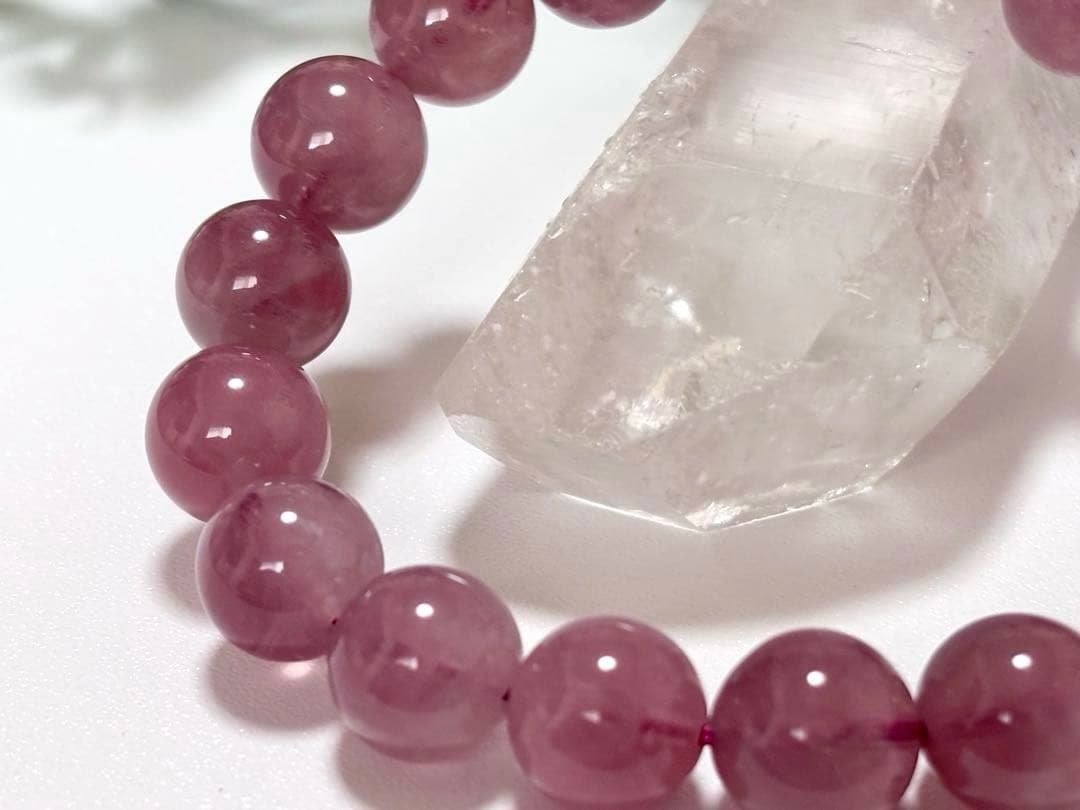 究極品質　愛と安らぎを象徴する宝石　幻のロイヤルパープルスターローズクォーツ