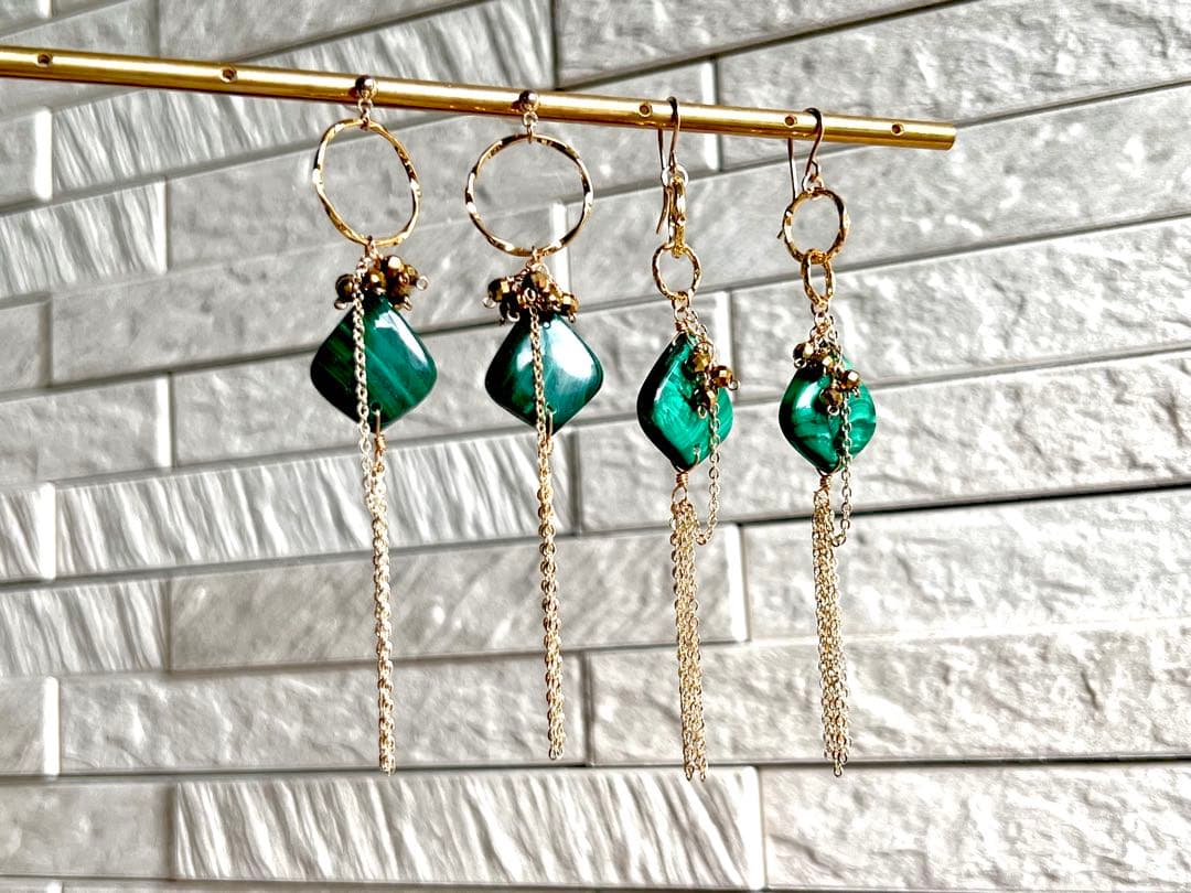 【クレオパトラの愛した…】(右)