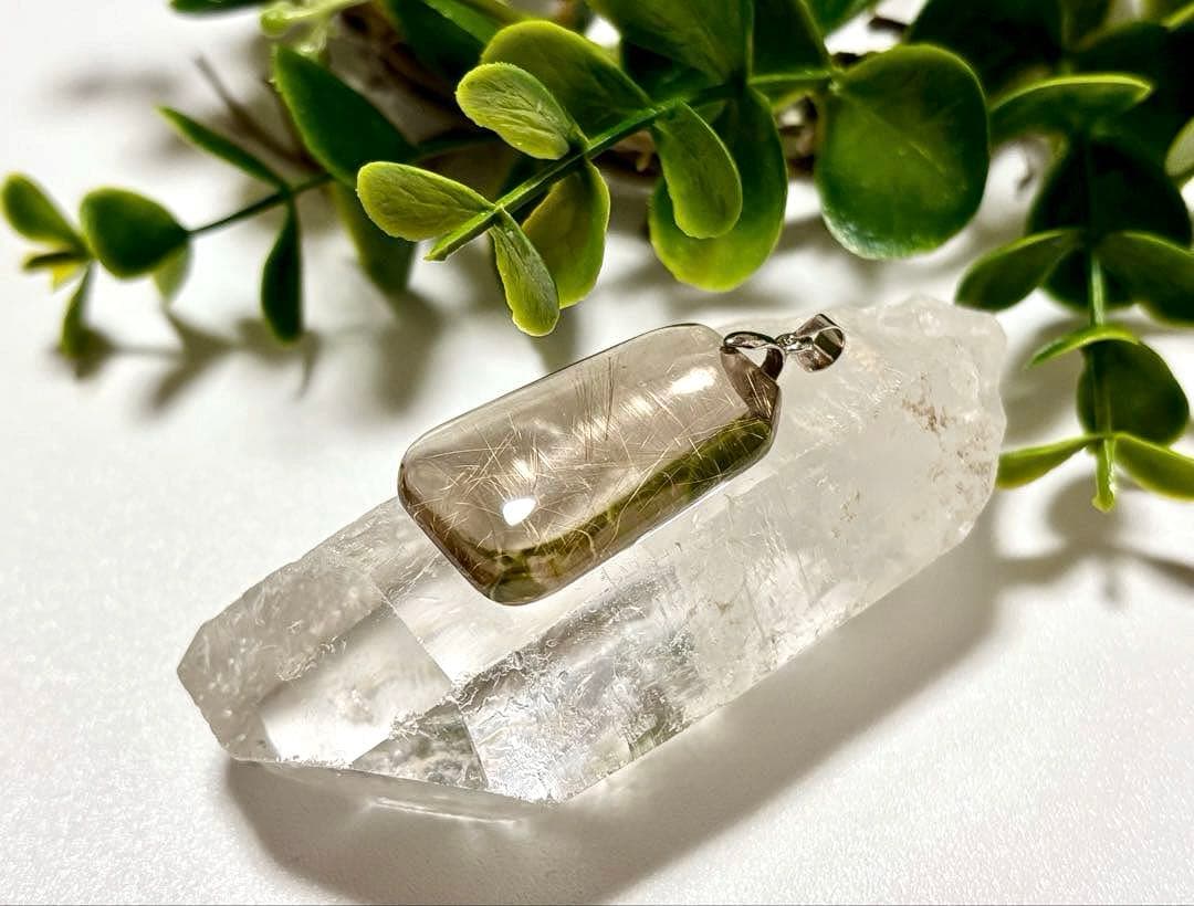 究極品質　天然石の王者　ナチュラルスモーキーオールドルチルクォーツ