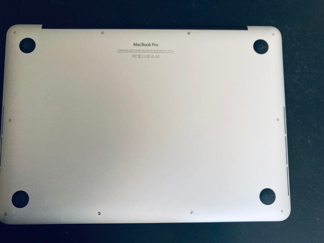 MacBook本体 MacBookPro/ Sequoia / Windows11/AdobeCS2