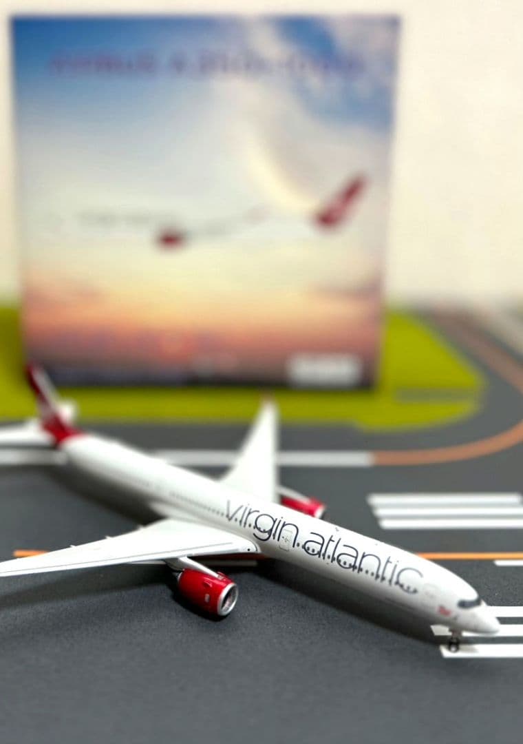 ヴァージンアトランティック A350-1000　ロンドンヒースロー空港