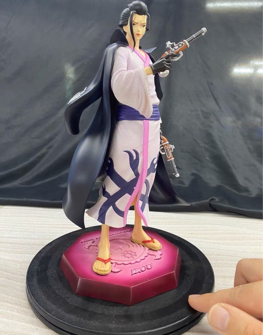 ONE PIECE イゾウ 菊の丞 2体 ガレージキット ガレキ スタチュー①