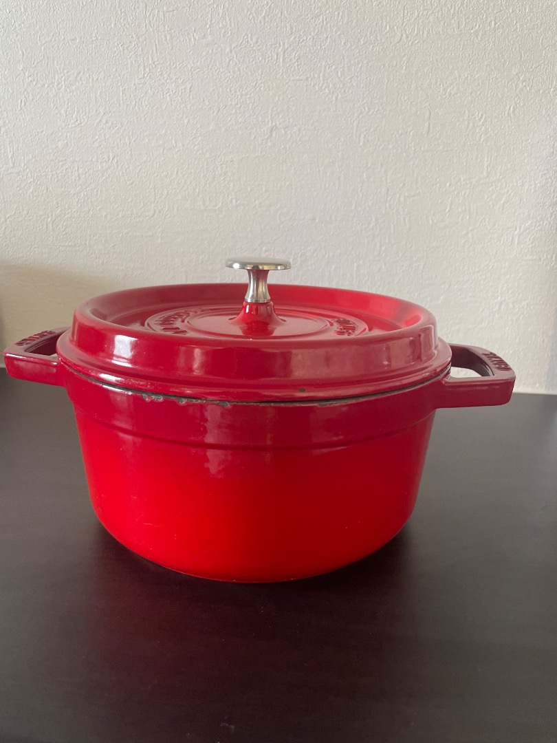 【お値引きしました！】STAUB 両手鍋22cm 赤