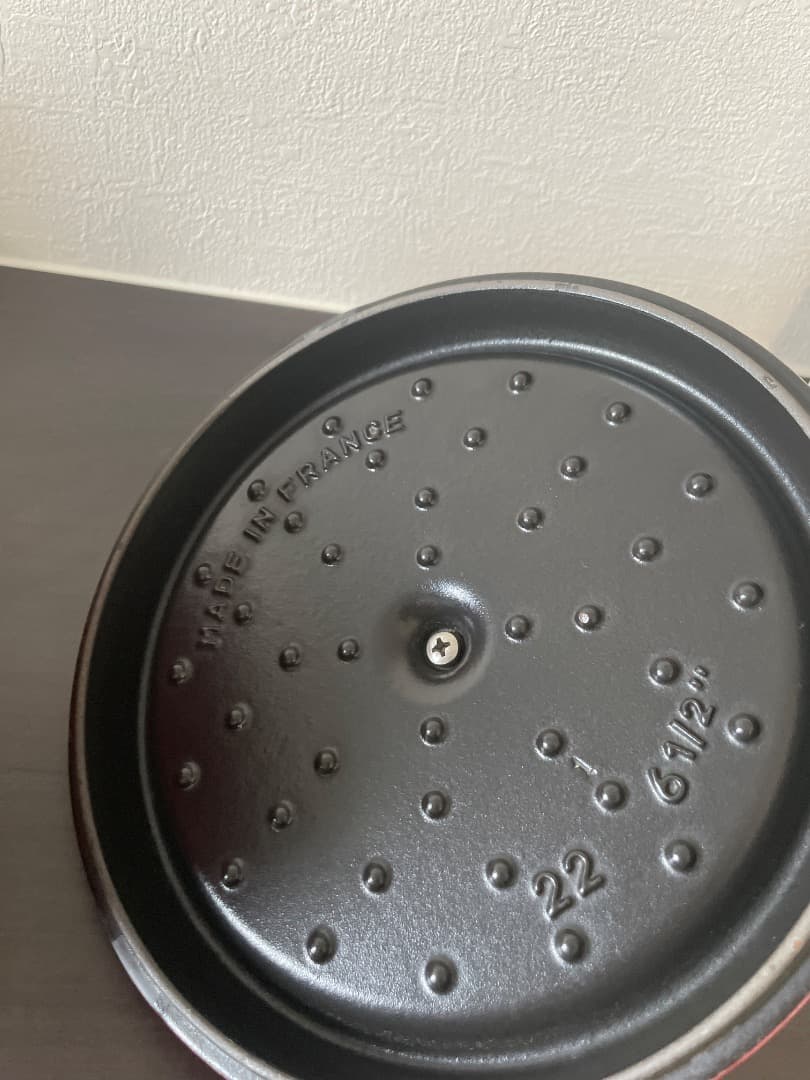 【お値引きしました！】STAUB 両手鍋22cm 赤