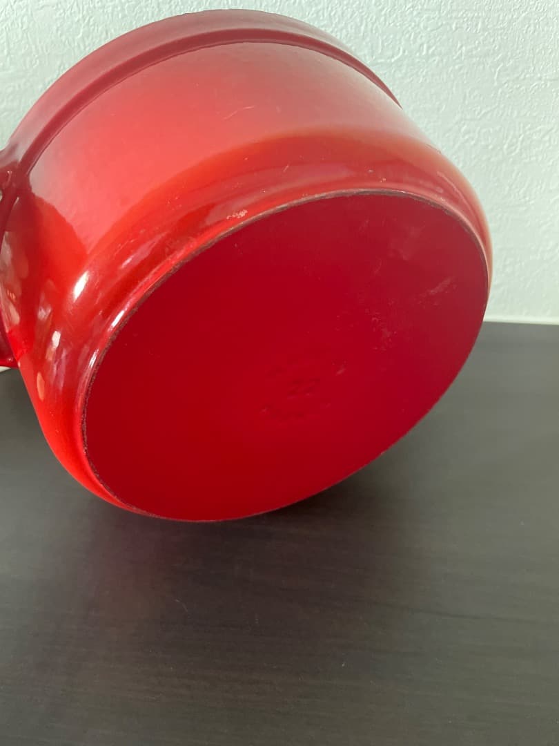 【お値引きしました！】STAUB 両手鍋22cm 赤