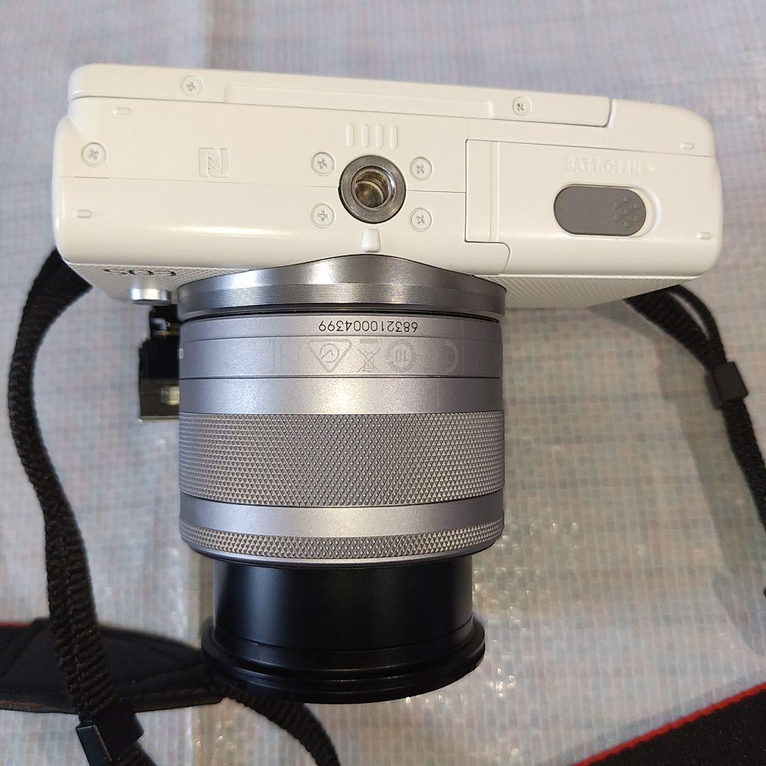 Canon キヤノン EOS M100 ボディ ホワイト 本体　レンズ