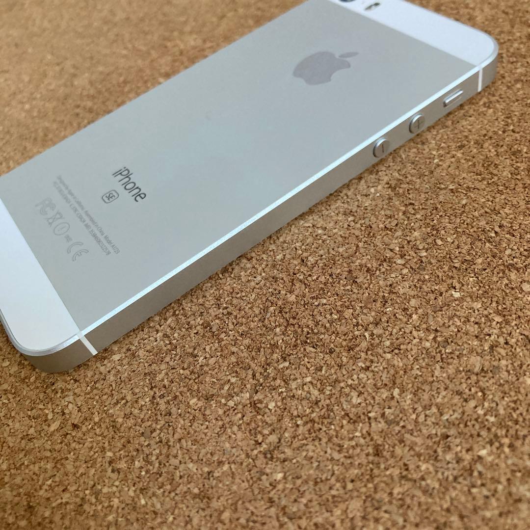 3819【早い者勝ち】美品☆電池最良好☆iPhoneSE 16GB SIMフリー