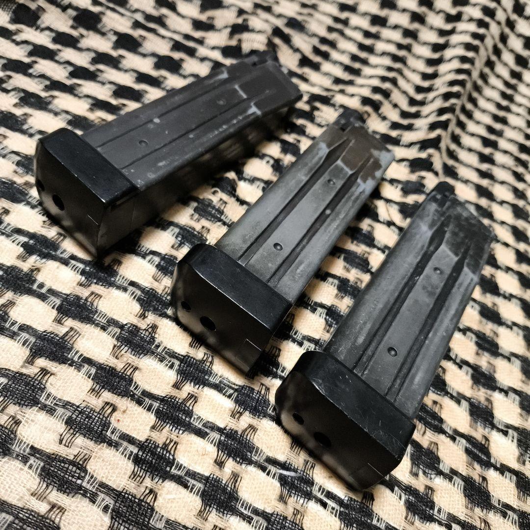 1 東京マルイ製　ハイキャパ5.1　ライラクスカスタム品多数　マガジン3本セット