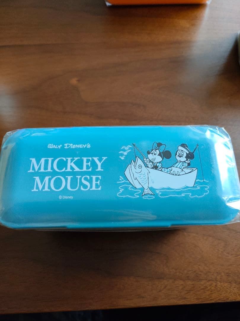 Disney　ランチボックス　4つセット