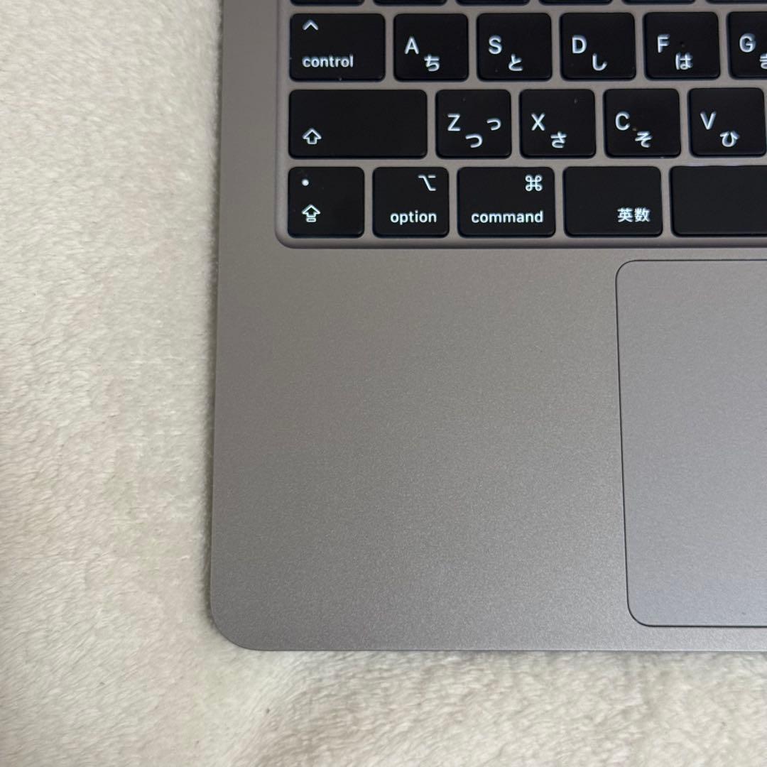 【極美品】MacBook Air M2 スペースグレー